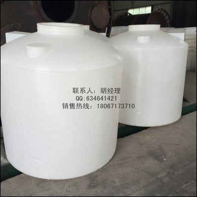 1.5吨楼顶存水桶与1.5立方饮用水箱 滚塑容器的优势与应用解析